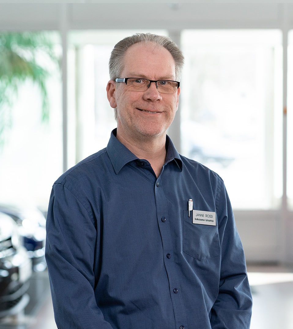 Janne Rossi, työnjohtaja korikorjaamo
