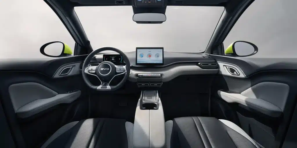 BYD Dolphin Surf sisätilat jyväskylän Autotarvike Jyväskylä